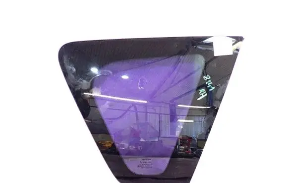 Nissan Note (E11) Rear side window