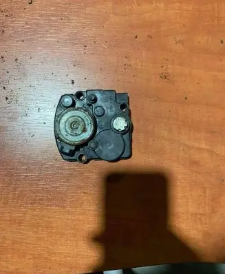Lexus RX 450H Headlight level adjustment motor 8566330010
