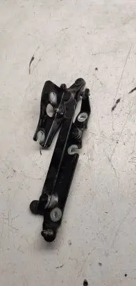 Audi A4 S4 B7 8E 8H Tailgate/trunk/boot hinge 8h0827301A