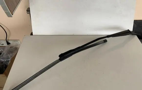 Audi A7 S7 4G Front wiper blade arm 4G1955407D 4G1955407D1P9