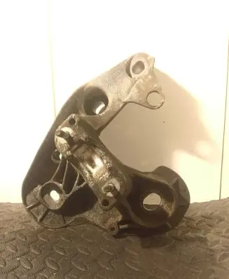 Audi A6 S6 C6 4F Engine mounting bracket 4F0199351A