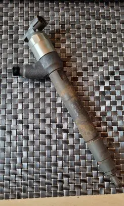 Opel Mokka Fuel injector 555700112 05028278