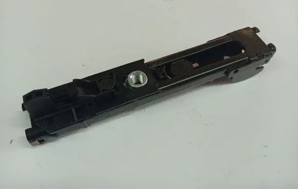 Volkswagen PASSAT B6 Seat belt adjustment rail 1T0857819