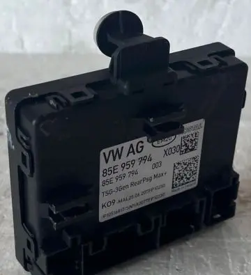 Audi e-tron Door control unit/module 85E959794