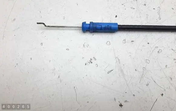 Toyota Avensis T250 Front door cable line 
