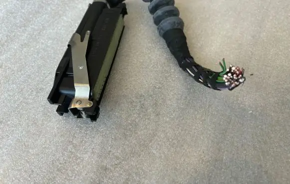 Audi A6 S6 C5 4B ABS module connector plug 1928402032