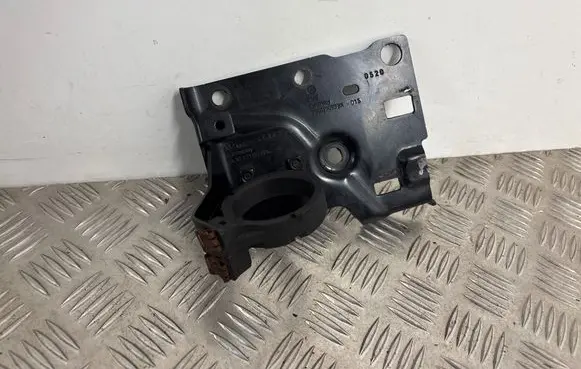 Skoda Octavia Mk4 EGR valve cooler bracket 3Q0121093BK