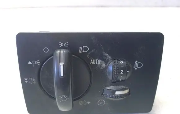 Ford Focus C-MAX Light switch 4M5T13A024CA