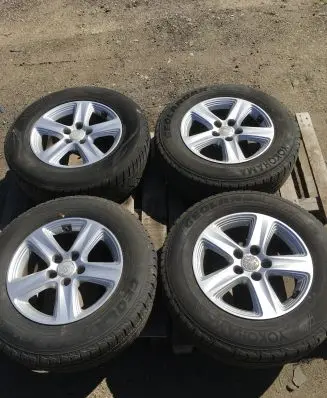 R16 alloy rim