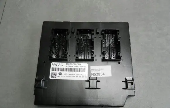 Volkswagen Jetta VI Comfort/convenience module 1K0937087BA
