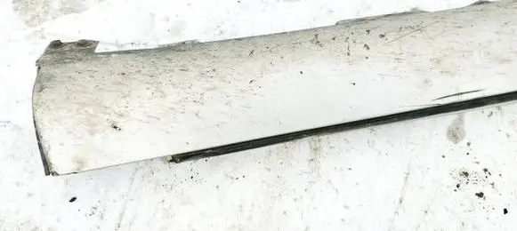 Toyota Avensis T250 Sill 