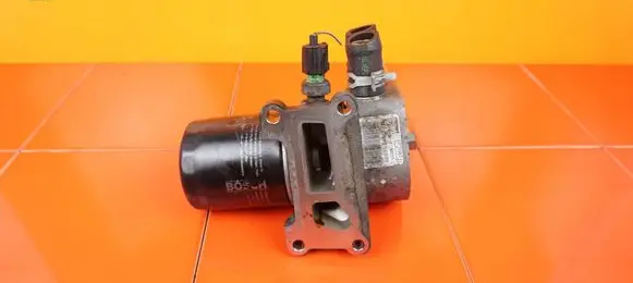 Ford S-MAX Engine oil radiator AG9G6A642BC TNWA