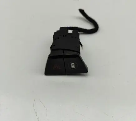 BMW 5 G30 G31 Hazard light switch 6993047 34743201
