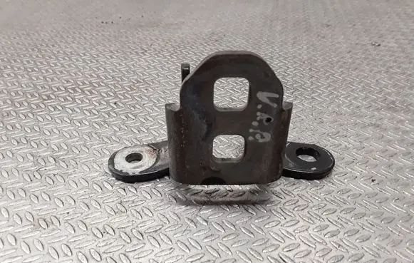 Dodge Nitro Front door upper hinge 