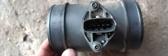 Opel Frontera B Mass air flow meter 24437503 0281002479