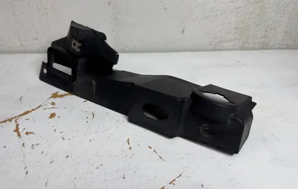 Ford Kuga I Intercooler air guide/duct channel 8V41S02476AF 8V41S02476 8V41S02476A