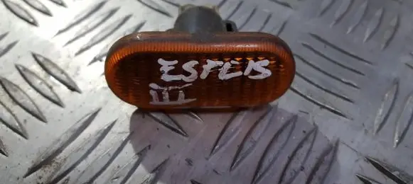 Renault Espace III Front fender indicator light 7700822136