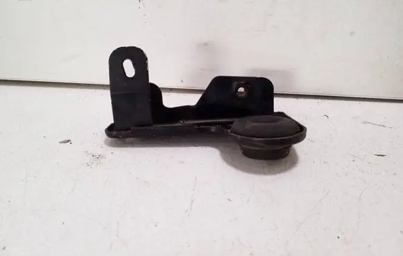Maserati Ghibli Radiator mount bracket 