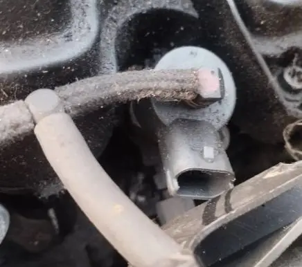 Opel Zafira B Fuel injector 0445110276