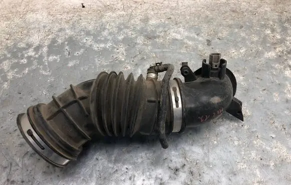 Ford Kuga II Air intake hose/pipe GV619R504CB