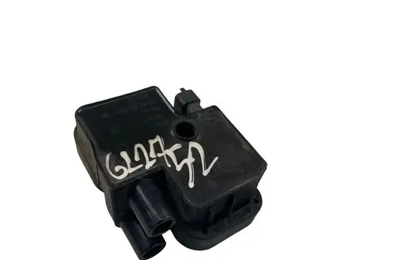 Mercedes-Benz A W169 High voltage ignition coil A0001587803