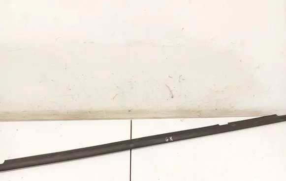 Opel Astra H Rear door glass trim molding 024468037