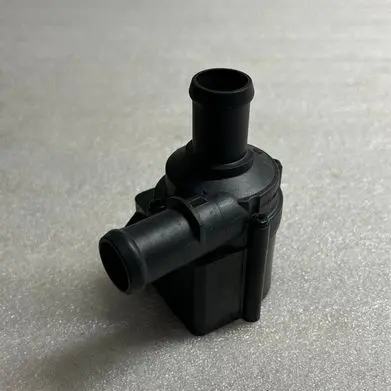 Volkswagen PASSAT B8 Electric auxiliary coolant/water pump 5Q0965561B