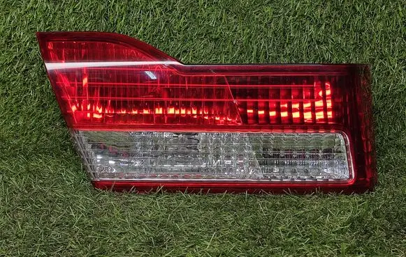 Tailgate rear/tail lights