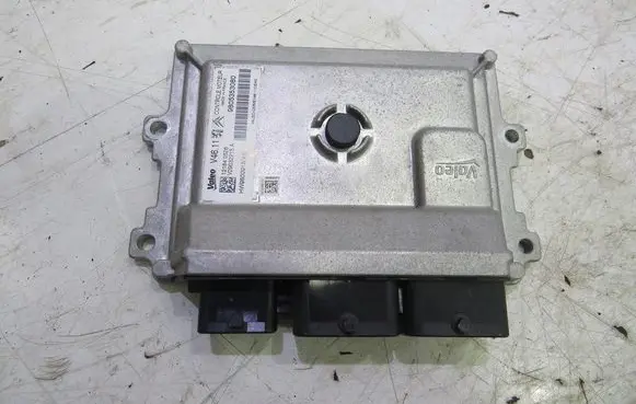 Peugeot 208 Engine control unit/module ECU GMAUTO4574097