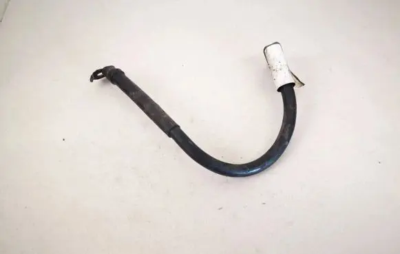 Volkswagen Golf V Positive cable (battery)