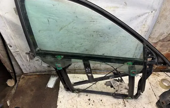 Audi A6 S6 C5 4B Front door window regulator with motor