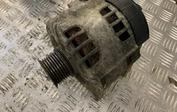 Renault Scenic II - Grand scenic II Generator/alternator 8200667611
