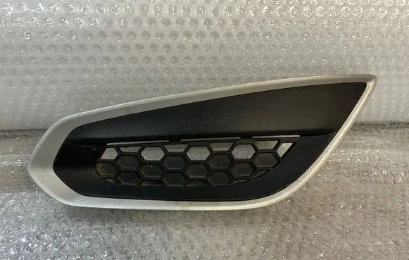 Volvo V60 Front fog light trim/grill 31294133