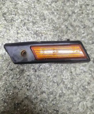 BMW 3 E36 Front fender indicator light 13780139