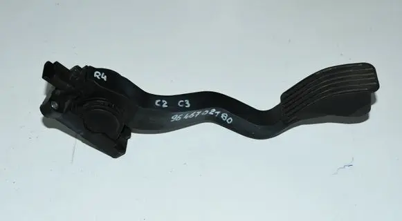 Citroen C3 Accelerator throttle pedal 9646702180