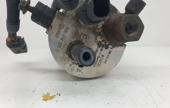 Audi A8 S8 D2 4D Brake power pressure regulator 8E0614175D