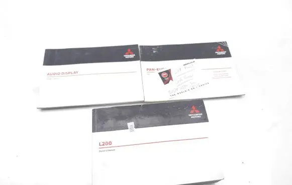 Mitsubishi L200 Owners service history hand book 