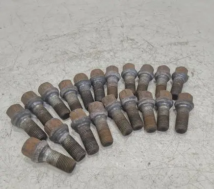 Audi A4 S4 B8 8K Nuts/bolts 