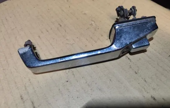 Rear door exterior handle