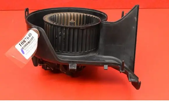 Opel Vectra C Heater fan/blower 985852T