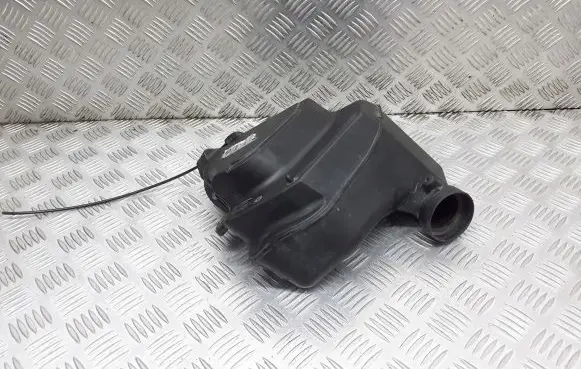 Volkswagen Polo III 6N 6N2 6NF Intake resonator 6N0129622A
