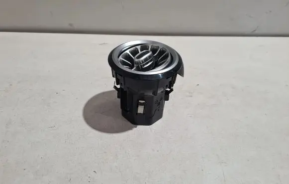 Dash center air vent grill