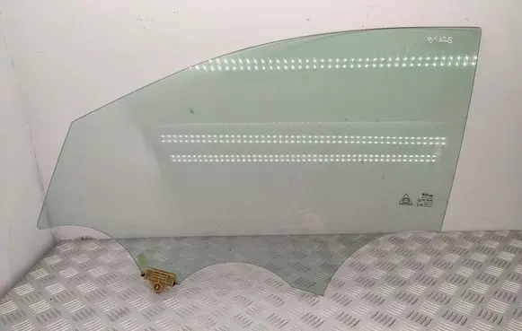 KIA Sorento Front door window glass four-door 43r000383