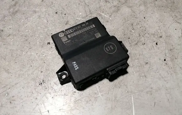 Audi Q5 SQ5 8R Gateway control module 8T0907468AH