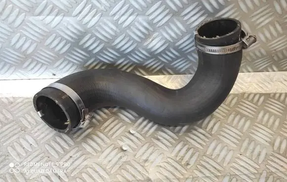 Intercooler hose/pipe