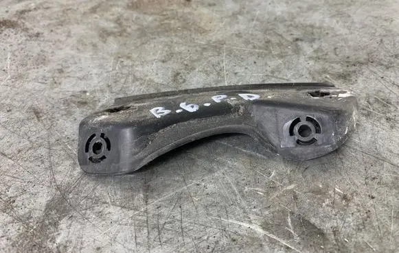 Volkswagen PASSAT B6 Front bumper mounting bracket 3C0807506