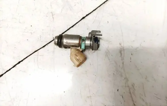 Fuel injector