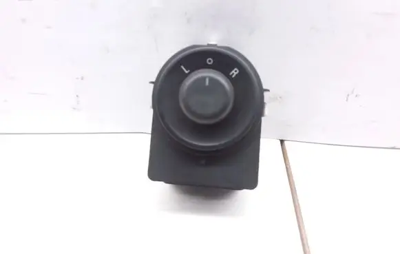 Opel Meriva B Wing mirror switch 13271827 211723