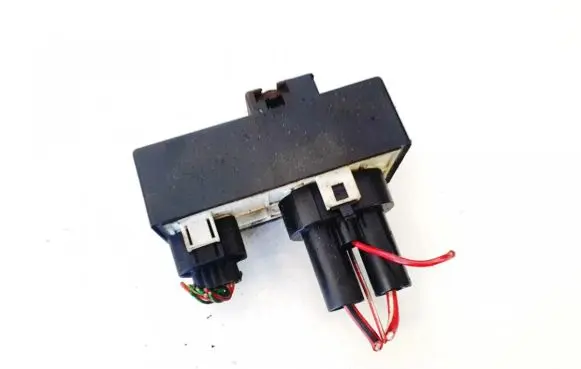 Volkswagen Golf IV Coolant fan relay 1j0919506h 898884000