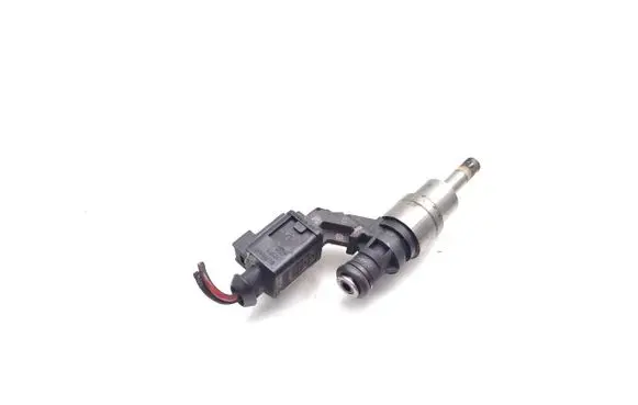 Volkswagen Golf V Fuel injector 03C906036A 0261500016